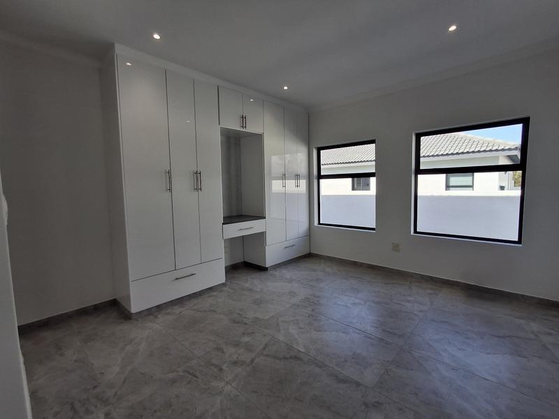 3 Bedroom Property for Sale in Shelley Point Western Cape